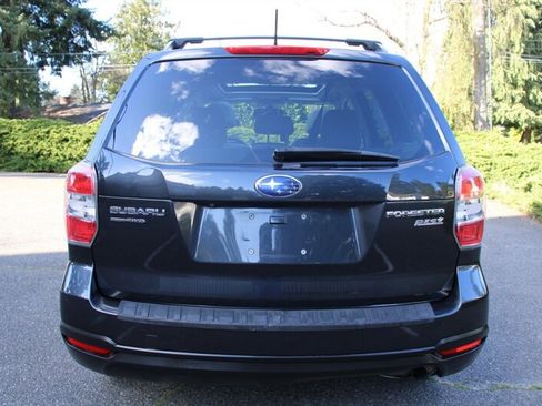 Used 2015 Subaru Forester 2.5i Premium w/ All-Weather Package image 12