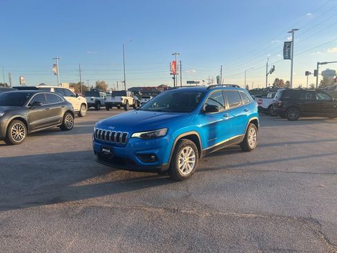 Used 2022 Jeep Cherokee Latitude Lux w/ Sun & Sound Group image 7