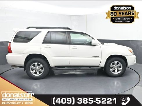 Used 2007 Toyota 4Runner SR5 RWD image 2