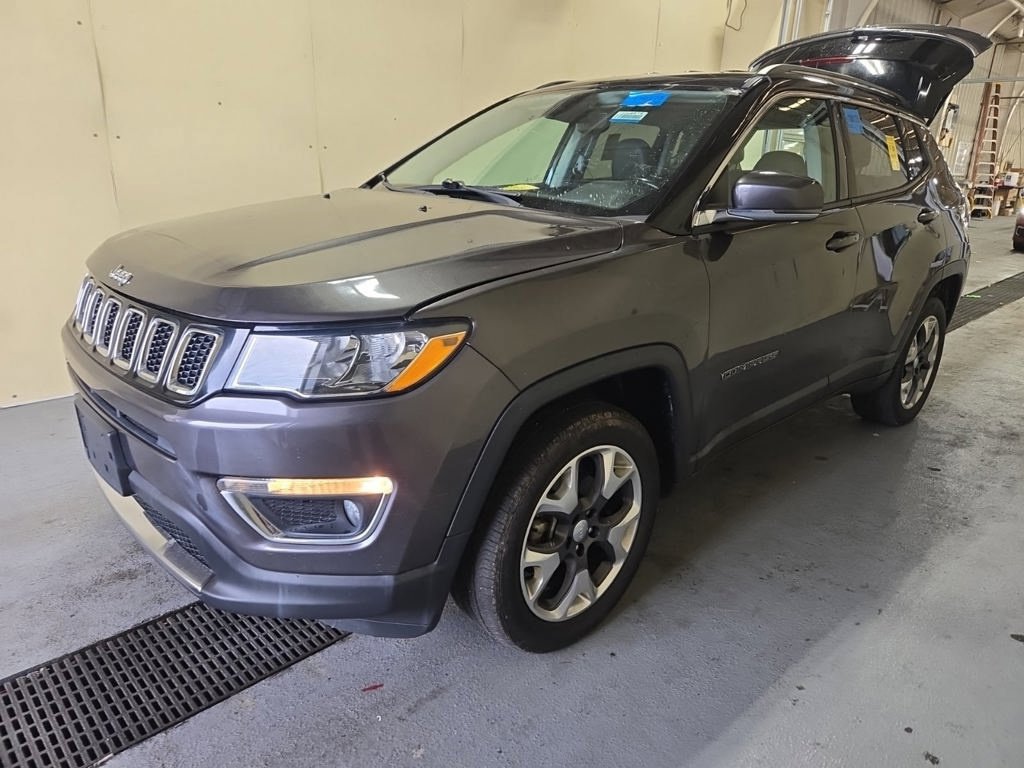 Used 2020 Jeep Compass Limited AWD/4WD image 14