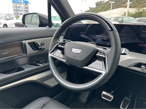 New 2026 Cadillac Vistiq Luxury image 7