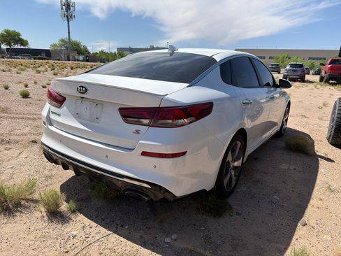 Used 2020 Kia Optima S FWD image 4
