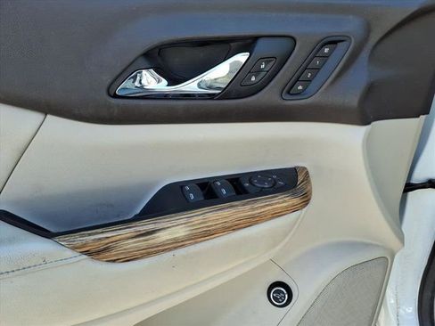 Used 2017 GMC Acadia Denali w/ Technology Package image 7