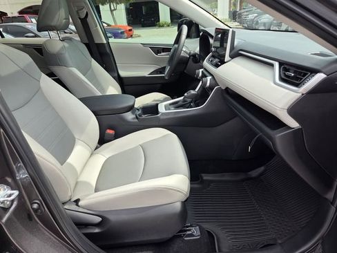 Used 2025 Toyota RAV4 XLE Premium FWD image 16