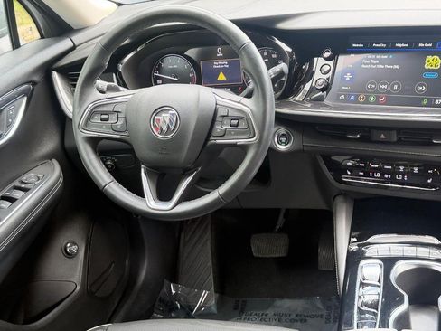 Used 2023 Buick Envision Essence FWD image 12