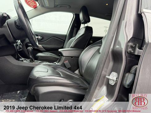 Used 2019 Jeep Cherokee Limited AWD/4WD image 10