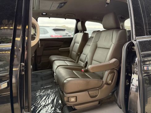 Used 2017 Honda Odyssey Touring Elite image 19