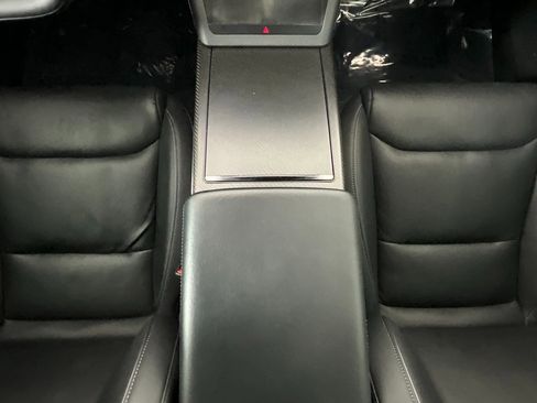 Used 2022 Tesla Model S Plaid image 13