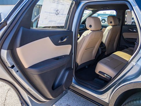 New 2025 Chevrolet Blazer Premier image 24