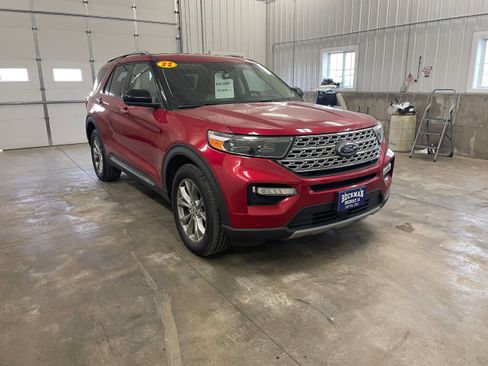 Used 2022 Ford Explorer Limited w/ Class IV Trailer Tow Package image 7