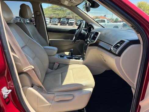 Used 2014 Jeep Grand Cherokee Laredo w/ Quick Order Package 23E image 16