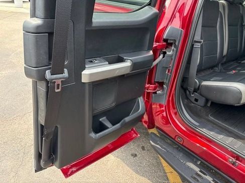 Used 2018 Ford F150 Raptor w/ Equipment Group 802A Luxury AWD/4WD image 12