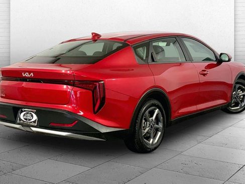 Used 2025 Kia K4 FWD image 13
