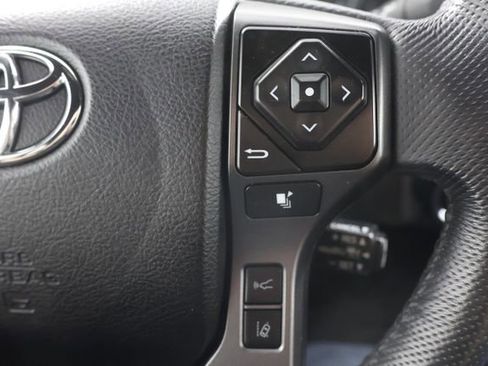 Used 2021 Toyota Tacoma TRD Off-Road AWD/4WD image 12