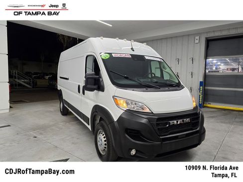 Used 2024 RAM ProMaster 2500 w/ Convenience Group image 1