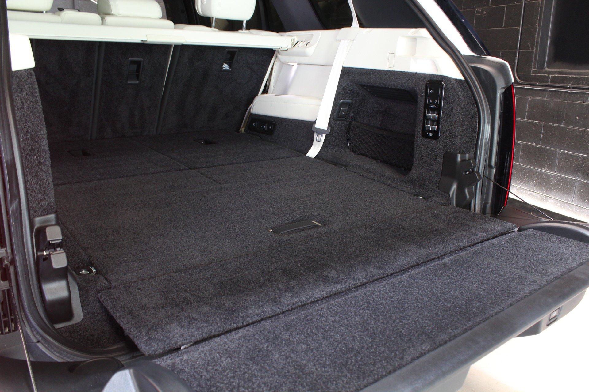 Used 2023 Land Rover Range Rover Long Wheelbase SE AWD/4WD image 73