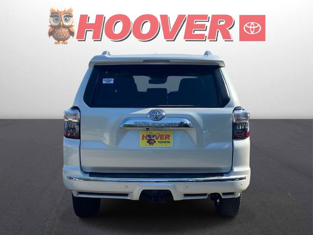 Used 2024 Toyota 4Runner Limited AWD/4WD image 5