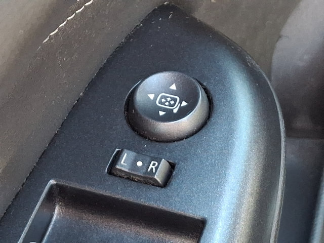 Used 2015 Cadillac SRX FWD image 15