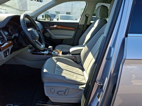Used 2023 Audi Q5 2.0T Premium w/ Convenience Package AWD/4WD image 14