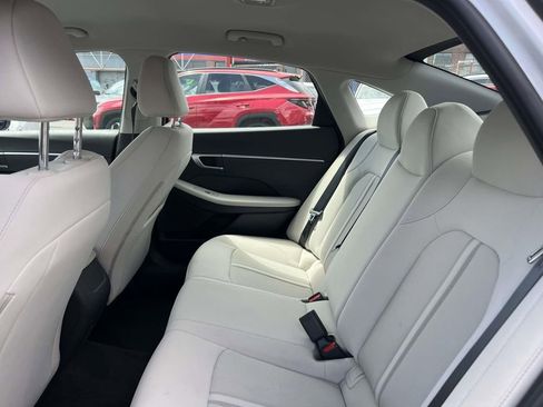 Certified 2025 Hyundai Sonata SE FWD image 13
