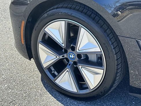 Used 2023 BMW i4 eDrive35 w/ Premium Package image 40