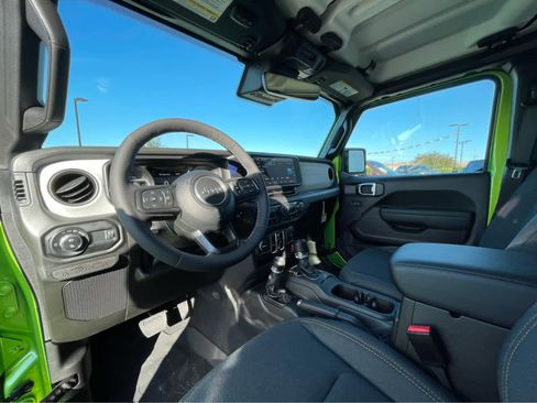 New 2025 Jeep Gladiator Sport image 8