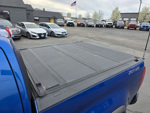 Used 2019 Chevrolet Colorado ZR2 image 15