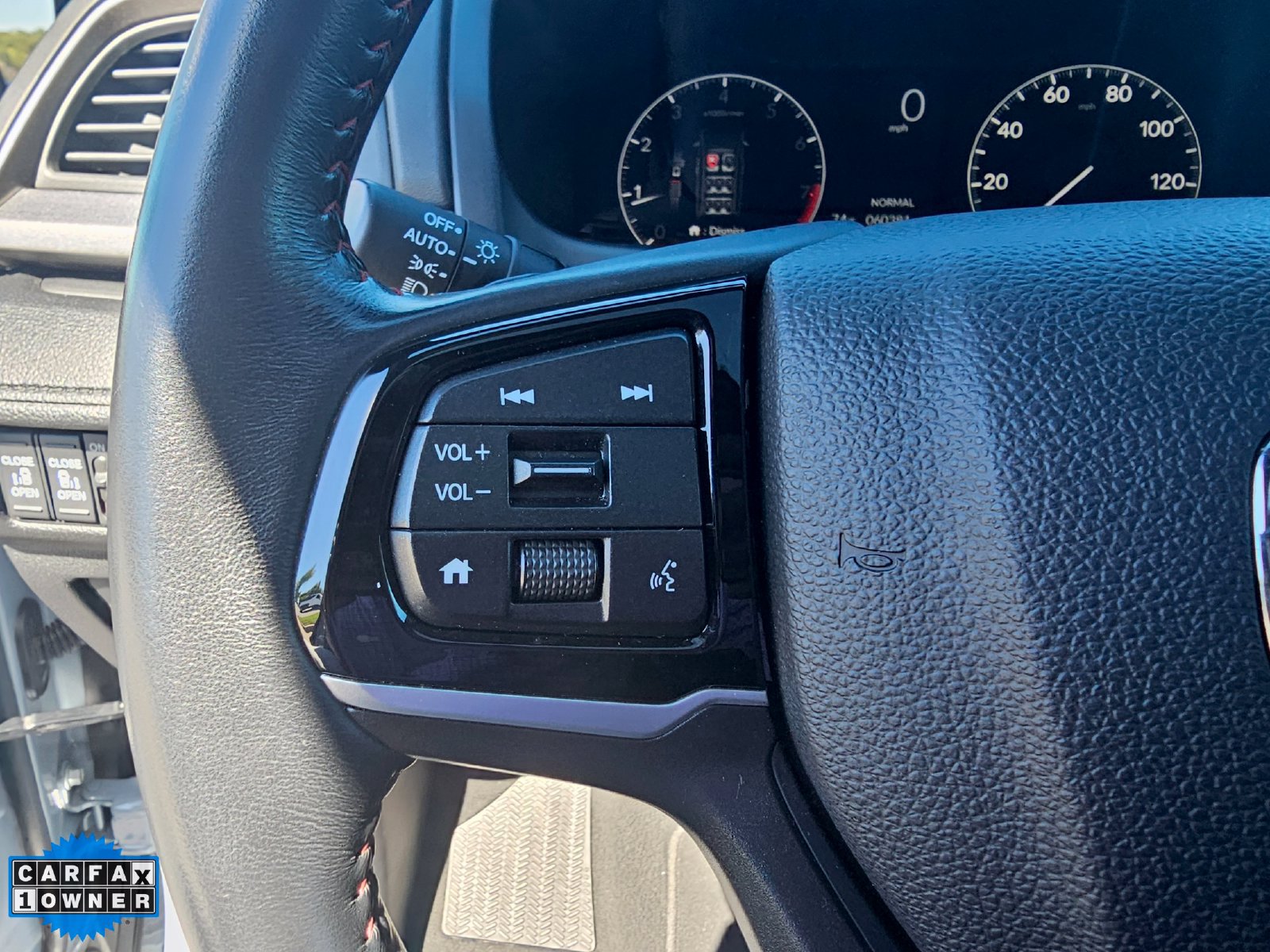 Used 2025 Honda Odyssey Sport-L image 16