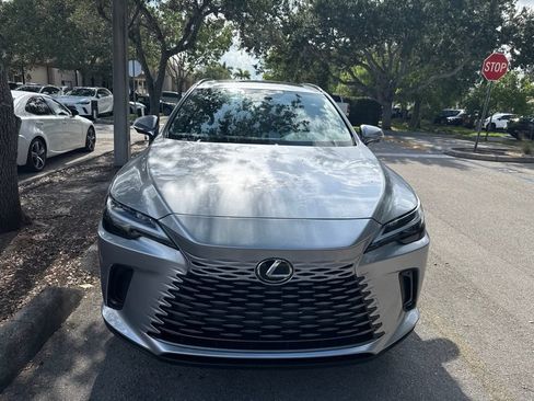 Used 2025 Lexus RX 350 Premium w/ Accessory Package (Z1) FWD image 2