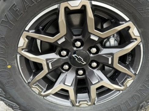 New 2026 Chevrolet Colorado ZR2 w/ Technology Package image 9