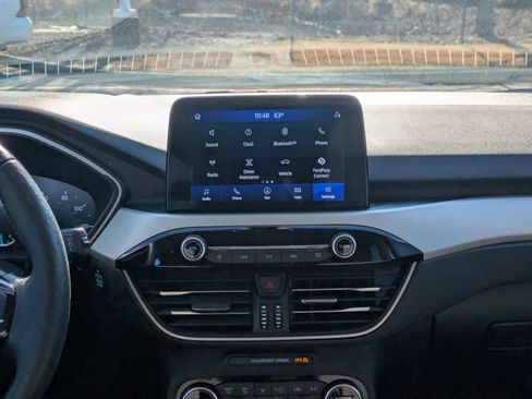 Used 2021 Ford Escape SE w/ Convenience Package image 18