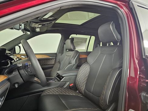 New 2026 Jeep Grand Cherokee Summit AWD/4WD image 23