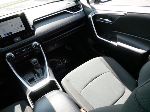 Certified 2025 Toyota RAV4 XLE AWD/4WD image 11