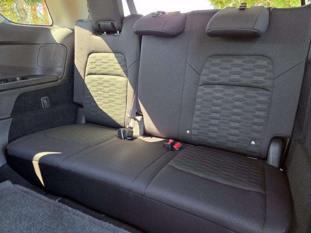 Used 2025 Nissan Pathfinder SV FWD image 25