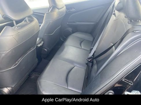 Used 2022 Toyota Prius XLE image 10