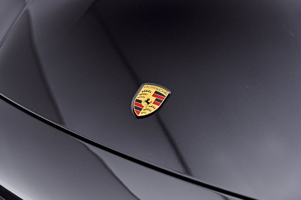 Used 2024 Porsche 911 Carrera T RWD image 17