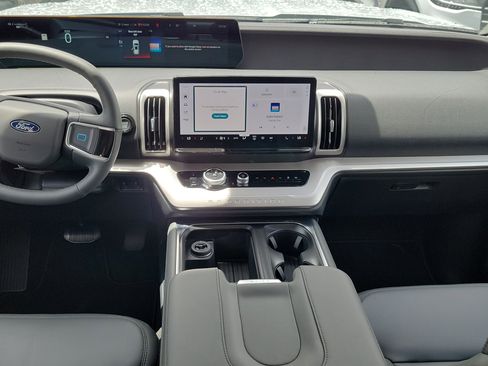 New 2026 Ford Expedition Max Active RWD image 13