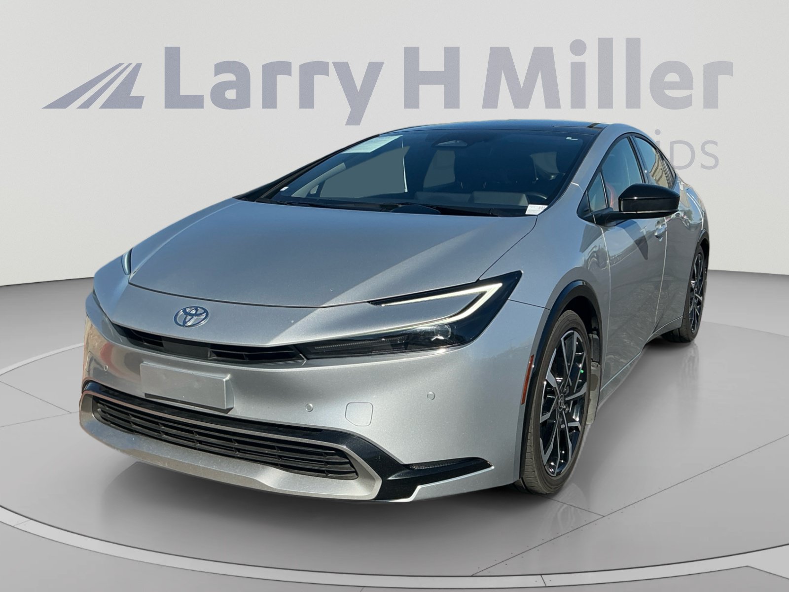Used 2024 Toyota Prius Prime FWD image 1