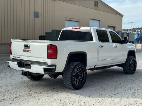 Used 2018 GMC Sierra 2500 SLT w/ Duramax Plus Package image 5