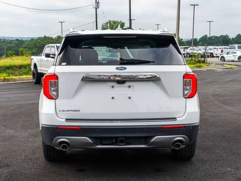 Used 2023 Ford Explorer Limited w/ Equipment Group 301A RWD image 6