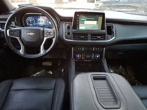 Used 2023 Chevrolet Suburban LT image 15