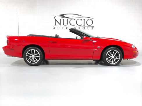 Used 2002 Chevrolet Camaro Z28 w/ SS Performance/Appearance Pkg image 18