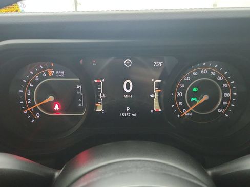 Used 2024 Jeep Gladiator Rubicon w/ Convenience Group AWD/4WD image 26