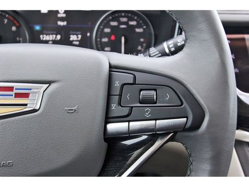 Used 2023 Cadillac XT6 Premium Luxury w/ Technology Package image 17