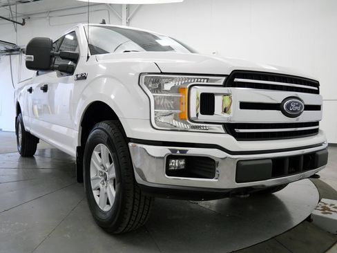 Used 2020 Ford F150 XLT w/ Heavy-Duty Payload Package AWD/4WD image 39
