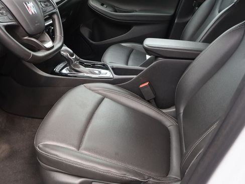 Used 2024 Buick Encore GX Sport Touring AWD/4WD image 19
