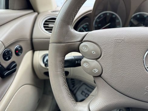 Used 2004 Mercedes-Benz SL 500 image 20