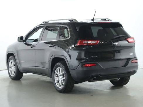 Used 2015 Jeep Cherokee Latitude w/ Cold Weather Group image 40