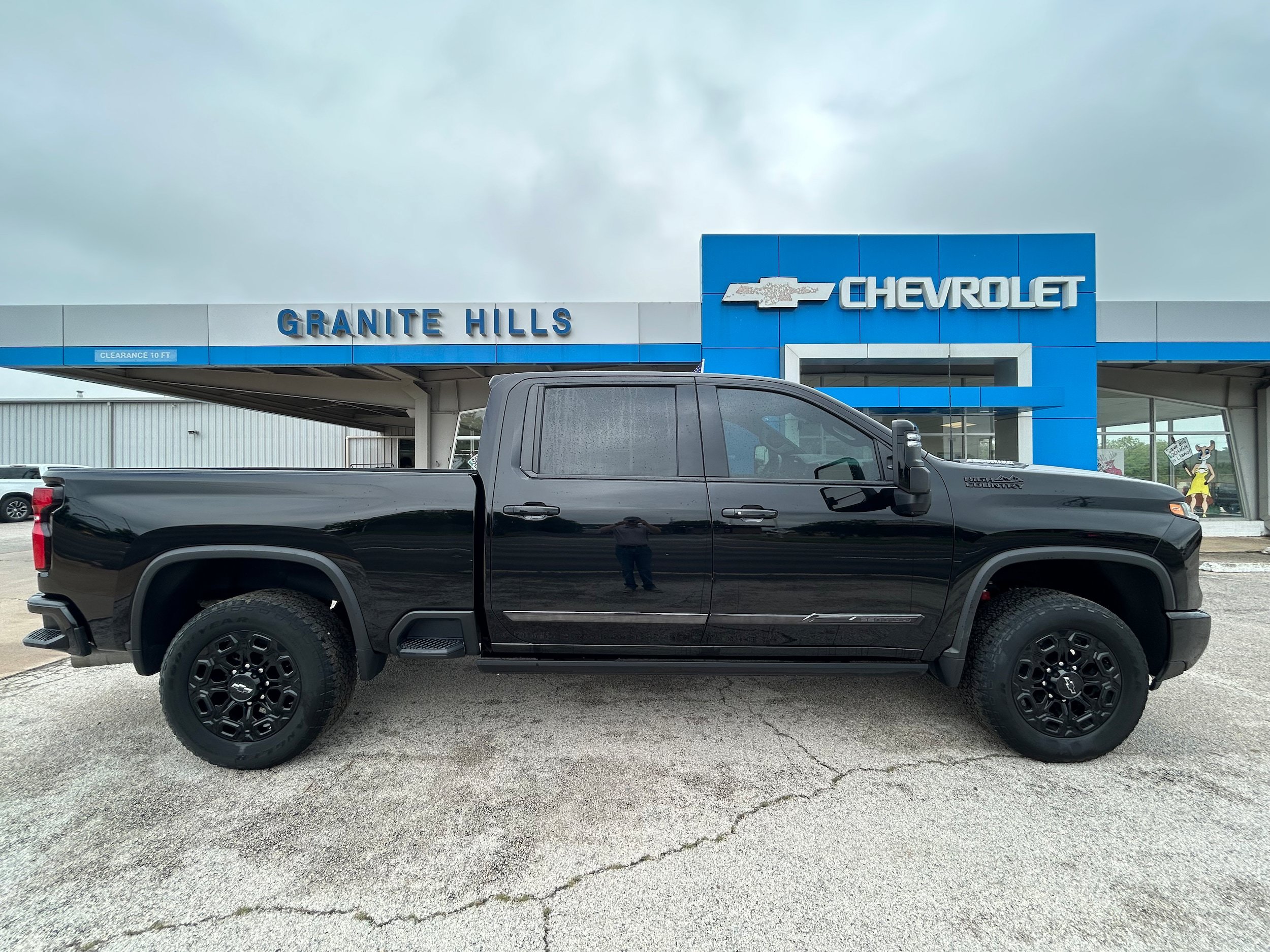 Used 2024 Chevrolet Silverado 2500 High Country w/ High Country Premium Package AWD/4WD image 16