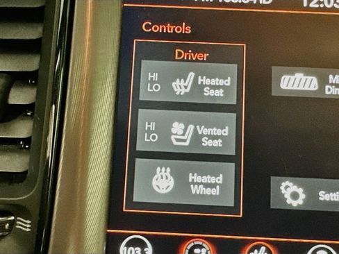 Used 2022 Dodge Challenger SXT w/ Plus Package AWD/4WD image 17